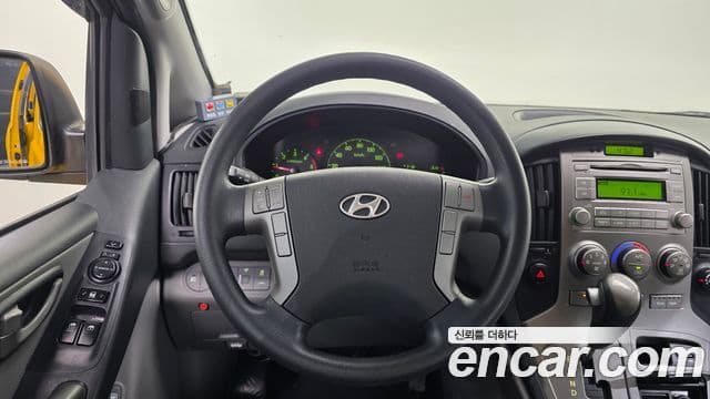 Hyundai Grand Starex детский перевозочный автомобиль, 2015 14