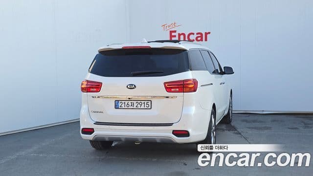 Kia The / новый New Carnival Noblesse, 2019 4