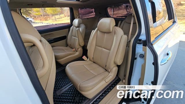 Kia The / новый New Carnival Noblesse, 2019 12