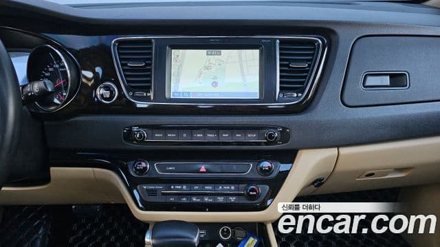 Kia The / новый New Carnival Noblesse, 2019 14