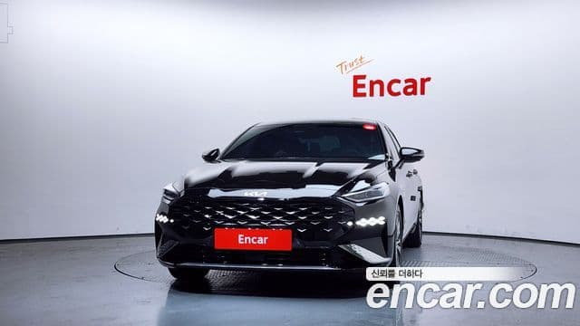 Kia K8 Signature, 2023 3