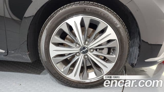 Kia K8 Signature, 2023 все фото