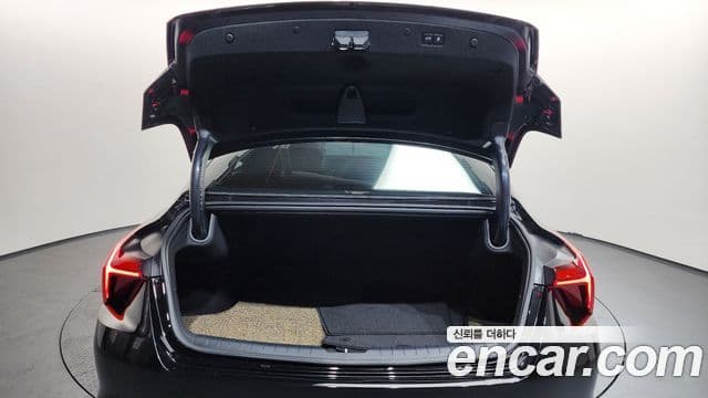 Kia K8 Signature, 2023 20