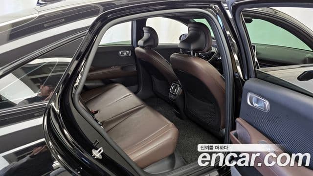 Hyundai Ioniq 6 Prestige, 2023 12