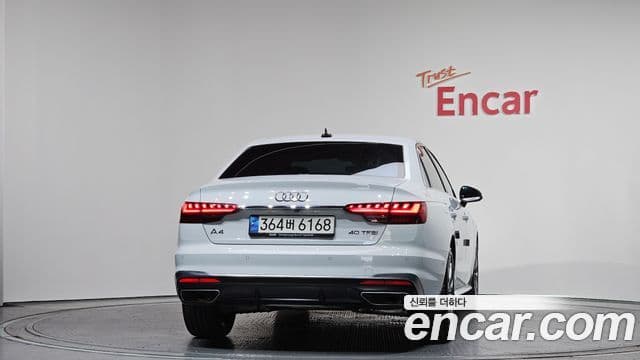 Audi A4 (B9) Premium, 2023 4