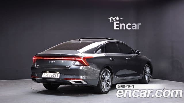 Kia K8 гибрид Signature, 2023 2