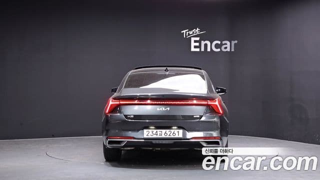 Kia K8 гибрид Signature, 2023 4