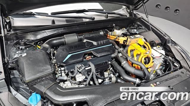 Kia K8 гибрид Signature, 2023 6