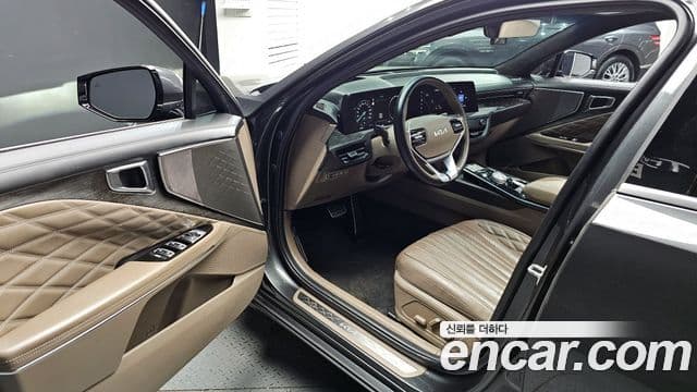 Kia K8 гибрид Signature, 2023 10