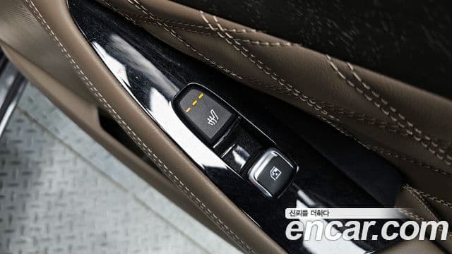 Kia K8 гибрид Signature, 2023 18