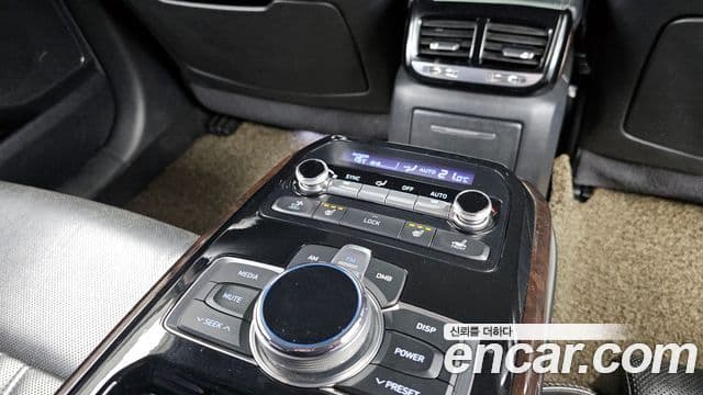 Genesis EQ900 Premium Luxury, 2016 19