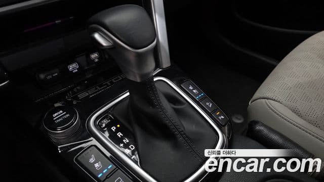 Kia Seltos Signature, 2023 9