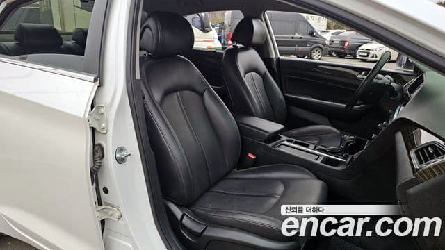 Hyundai LF Sonata 2.0 Smart, 2016 10