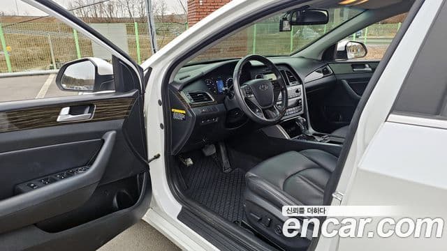 Hyundai LF Sonata 2.0 Smart, 2016 11