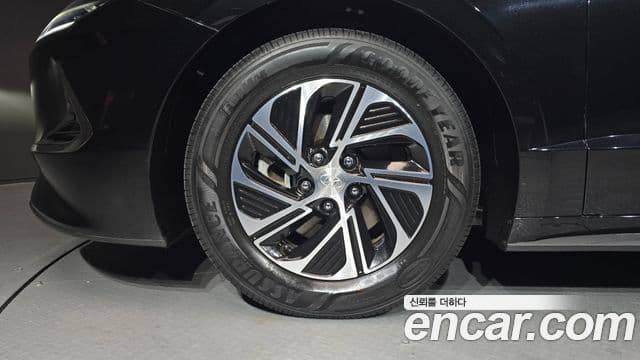 Hyundai Sonata гибрид (DN8) Modern, 2022 все фото