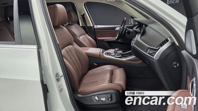 BMW X7 (G07) xDrive 40i Design Pure Excellence 7인승, 2022 10