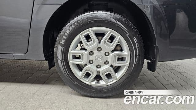 Hyundai Staria Modern, 2022 все фото