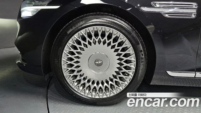 Genesis G90 Premium Luxury, 2020 все фото