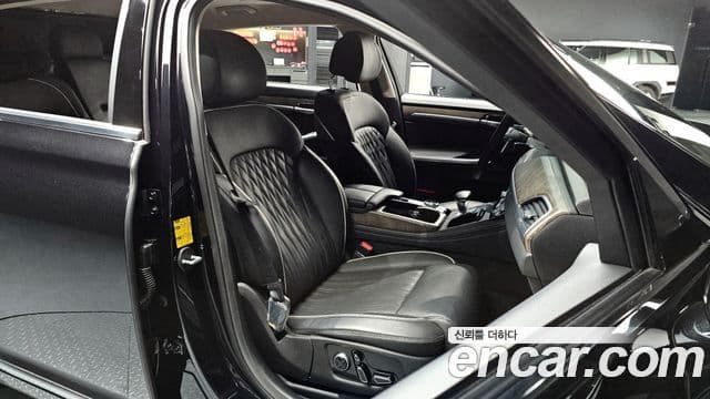 Genesis G90 Premium Luxury, 2020 10