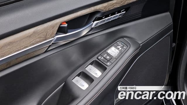 Genesis G90 Premium Luxury, 2020 19