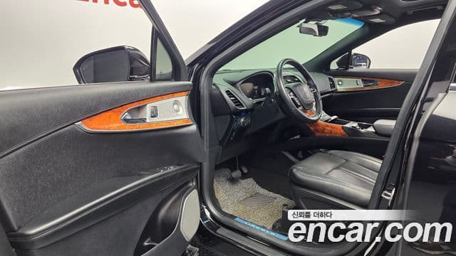 Lincoln Nautilus 1세대, 2020 10