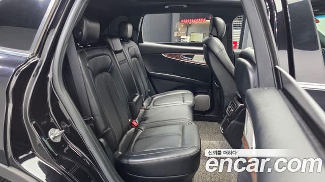 Lincoln Nautilus 1세대, 2020 12