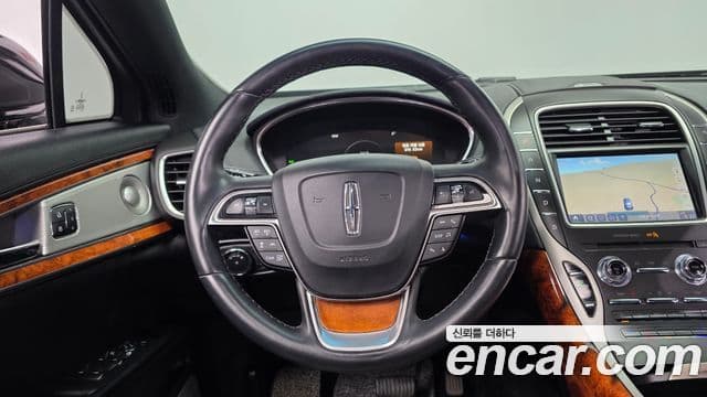 Lincoln Nautilus 1세대, 2020 13