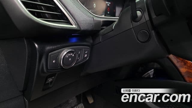 Lincoln Nautilus 1세대, 2020 18