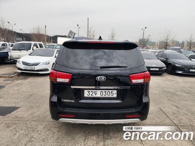 Kia All New Carnival Noblesse, 2017 4