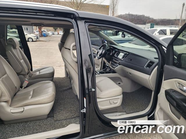 Kia All New Carnival Noblesse, 2017 13