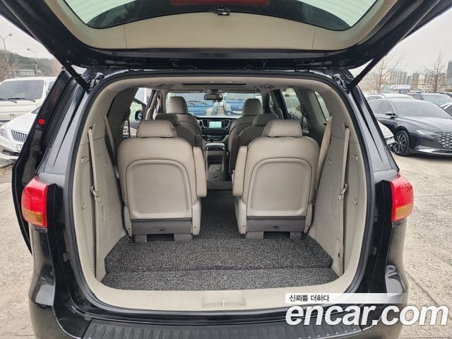 Kia All New Carnival Noblesse, 2017 14