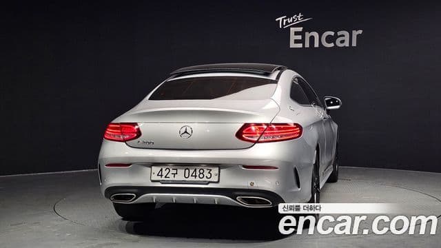 Mercedes-Benz C-класс W205 C200 купе, 2016 4
