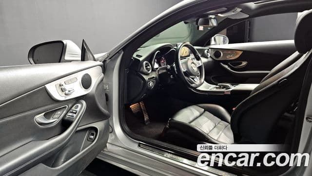 Mercedes-Benz C-класс W205 C200 купе, 2016 12