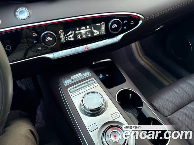 Genesis GV70, 2024 8