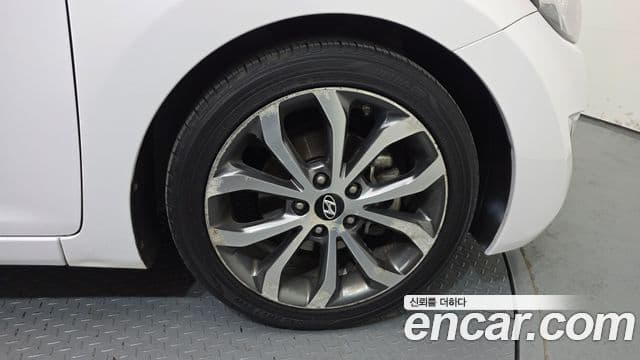 Hyundai Avante MD M16 GDI Avenue, 2013 все фото