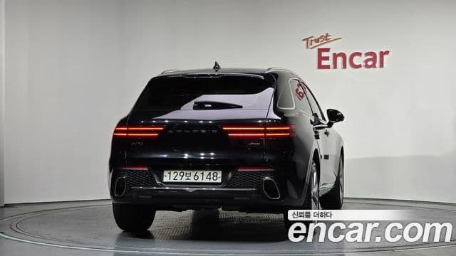 Genesis GV70, 2022 4