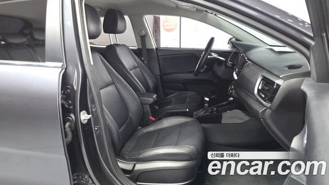 Kia Stonic Trendy, 2018 11