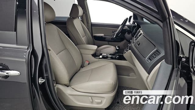 Kia The / новый New Carnival Prestige, 2020 12