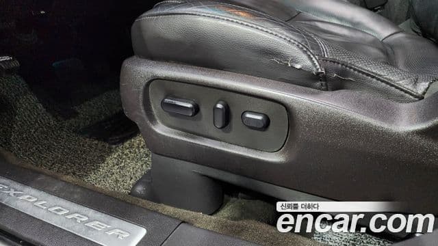 Ford Explorer 5세대, 2014 18