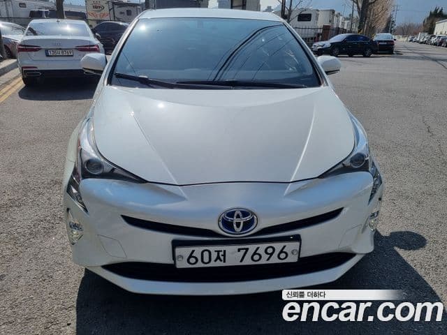 Toyota 프리우스 4세대 1.8 E, 2018 3