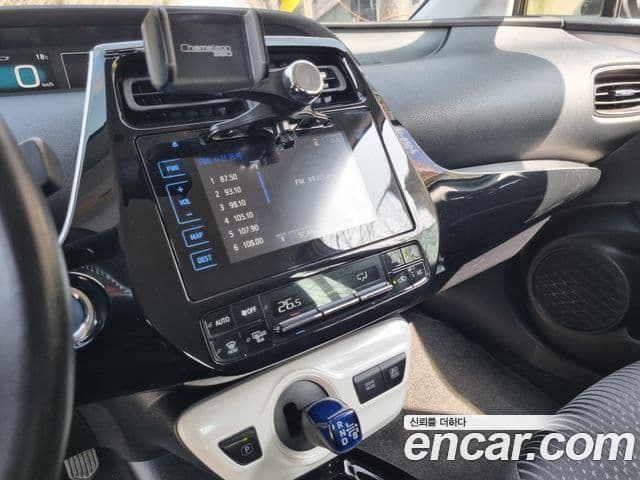 Toyota 프리우스 4세대 1.8 E, 2018 8