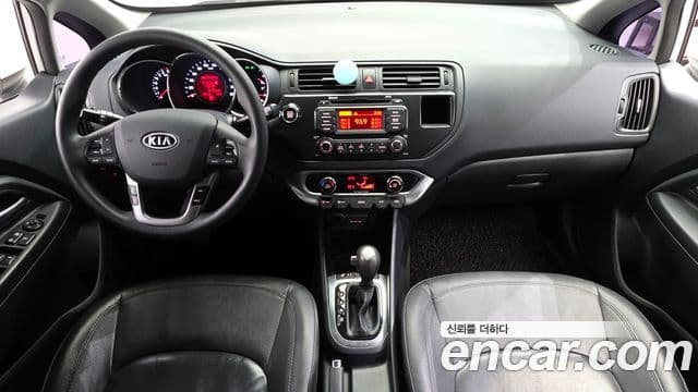 Kia All New Pride Prestige, 2012 7