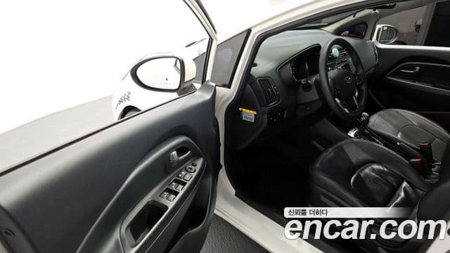 Kia All New Pride Prestige, 2012 11