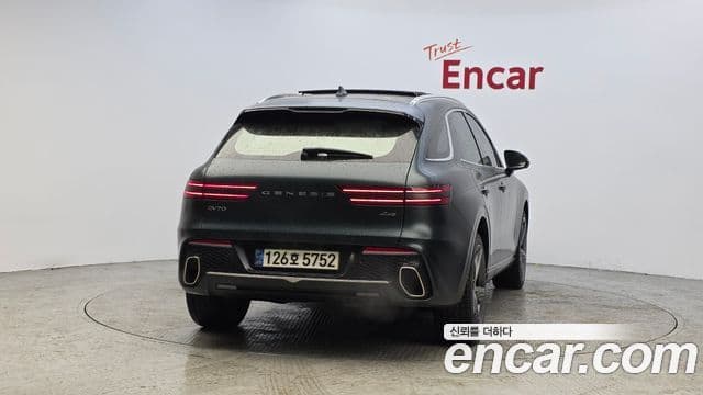 Genesis GV70, 2021 4