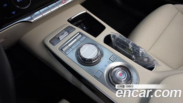 Genesis GV70, 2021 9