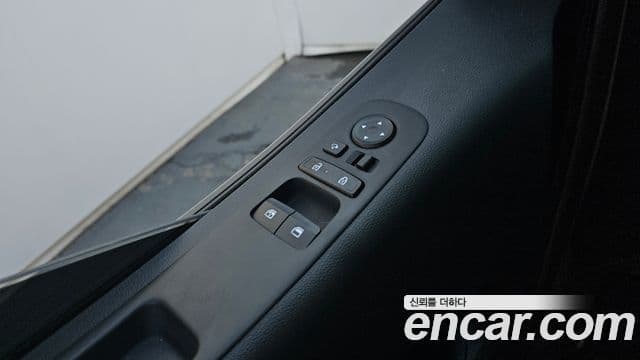 Hyundai Staria Modern, 2025 19