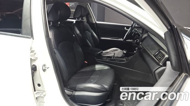 Kia K5 2세대 Luxury, 2016 10