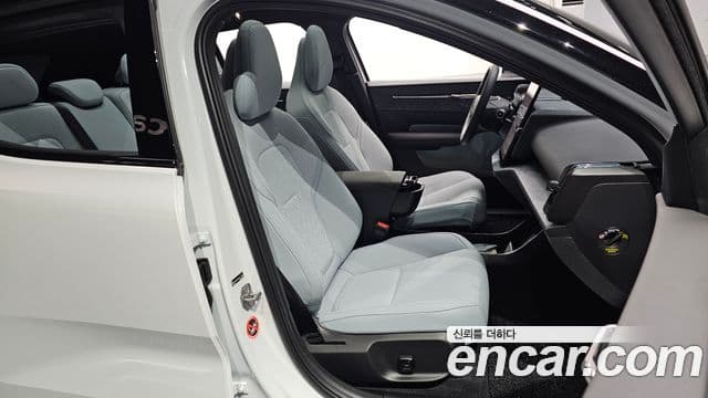 Volvo EX30 Ultra, 2025 10