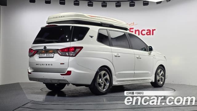 KG모빌리티(SsangYong) Korando 투리스모 4WD outdoor Edition 9인승, 2018 2