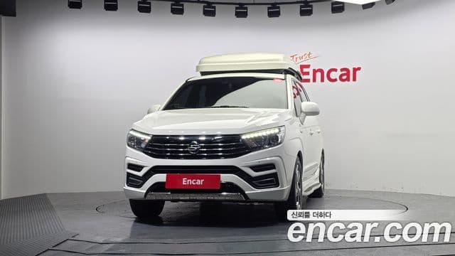 KG모빌리티(SsangYong) Korando 투리스모 4WD outdoor Edition 9인승, 2018 3